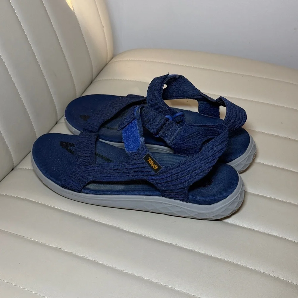 Teva Mens Navy Blue Active Sandals with Hook-and-Loop Straps